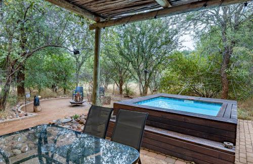 Hoedspruit Cabin | Wildheart Safari - Zesty Zebra