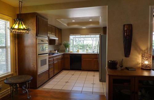 Thousand Oaks House | Wildwood: Bed, Bike & Hike
