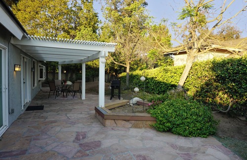 Thousand Oaks House | Wildwood: Bed, Bike & Hike