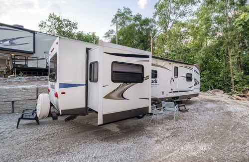 Miller Beach Apartment | Wildwood Camper: Grill, Firepit and Pets OK