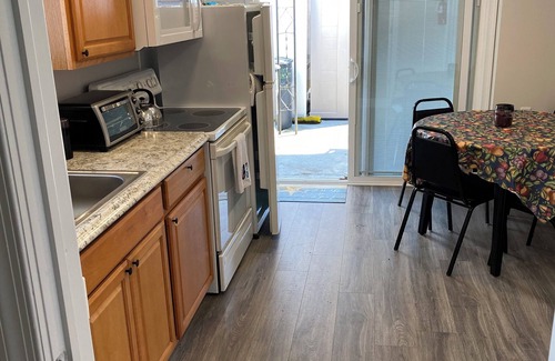 Wildwood Cottage | Wildwood cottage 2 blocks from boardwalk