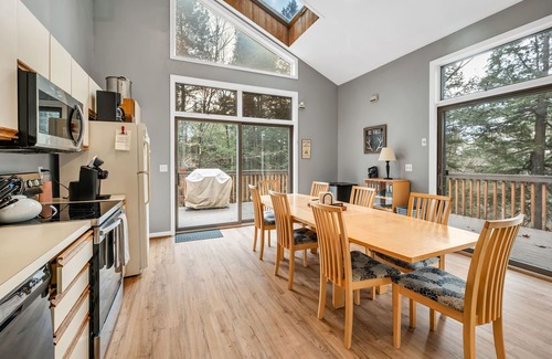 Moultonborough House | Wildwood on Lake Winnipesaukee Pet Friendly Beach Access Home Sleeping 10