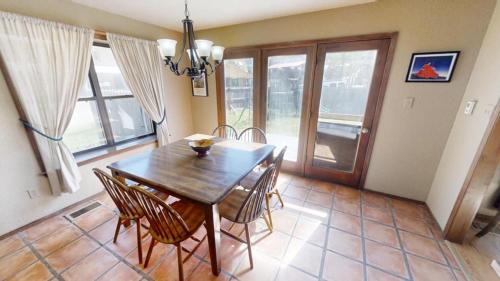 Red River House | Wildwood - WiFi - Washer - Dryer - Fire Pit - Kids Playset - Fenced In Yard