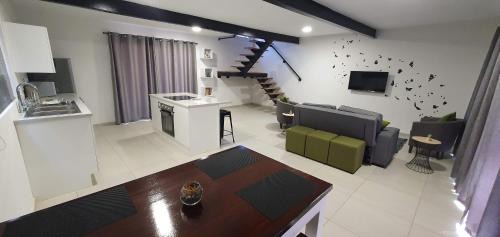 Greater Johannesburg Metropolitan Area Apartment | Wilgespruit Manor Flat