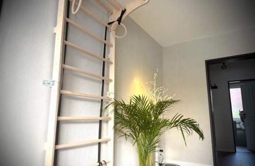 Heppens Apartment | Wilhelmines Hafenliebe am Park mit Balkon, Netflix, & Privatparkplatz