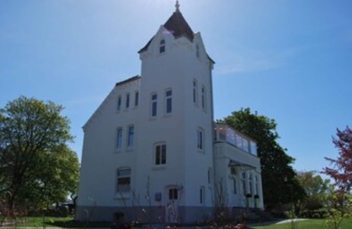Neu Schonberg Apartment | Wilhelminian style villa on Holstein's Baltic Sea