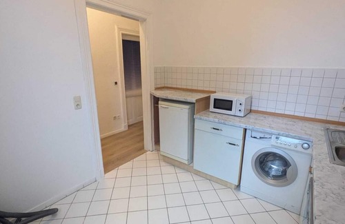Neumuenster House | Wilhelmstraße 19 W3 - 2 bedrooms with parking space