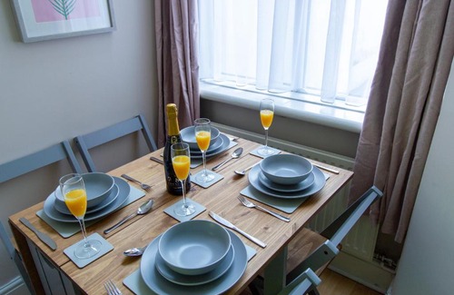 Hoole House | William House