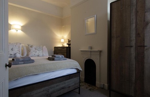 Hoole House | William House