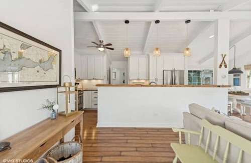 Williams Bay House | Williams Bay Hilltop Home