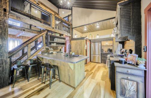 Swengel House | Willow Brook Getaway Hot Tub, Deck in Mifflinburg