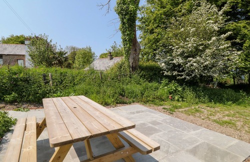 Hele Cottage | Willow Cottage
