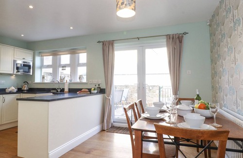 Lesbury Cottage | WILLOW COTTAGE, pet friendly, with open fire in Lesbury