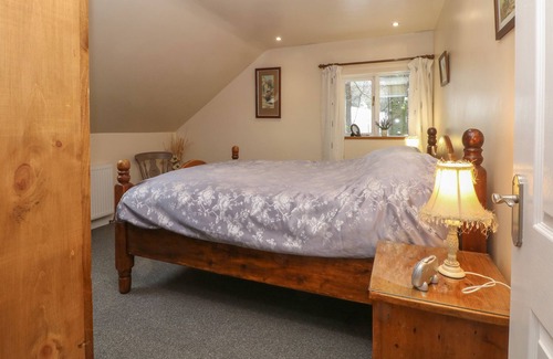 Upper Hulme Cottage | WILLOW COTTAGE, with hot tub in Upper Hulme