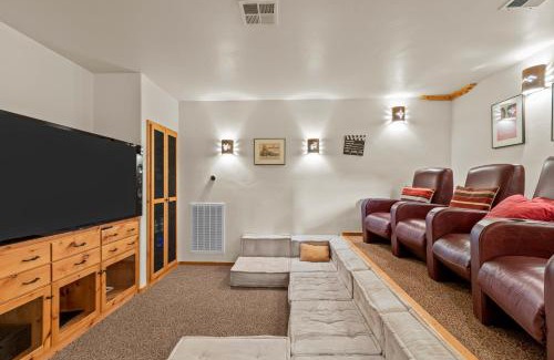 Bass Lake House | Willow Cove Log Cabin