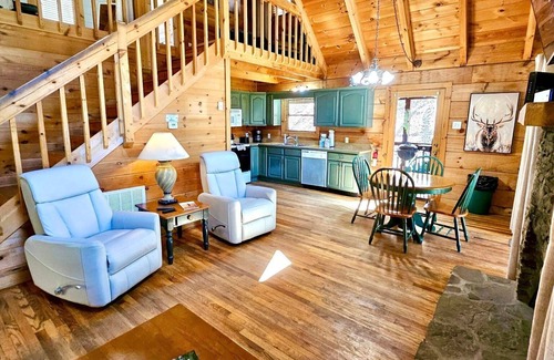 Townsend Cabin | Willow Creek 2 Bedroom Cabin by RedAwning