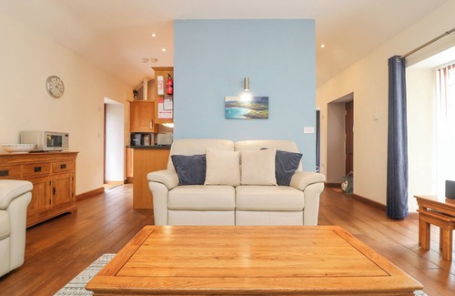 Maenporth Cottage | Willow