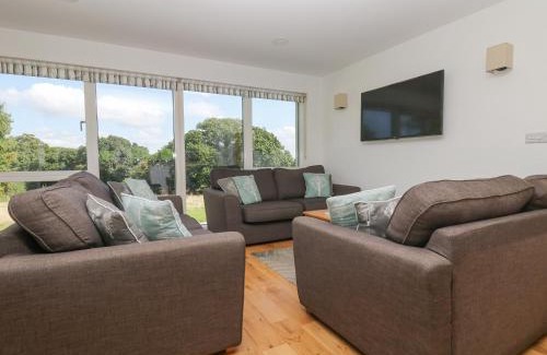 Carnon Downs House | Willow