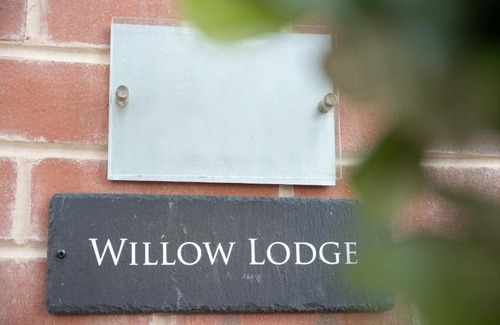 Barnt Green Apartment | Willow Lodge Apartment