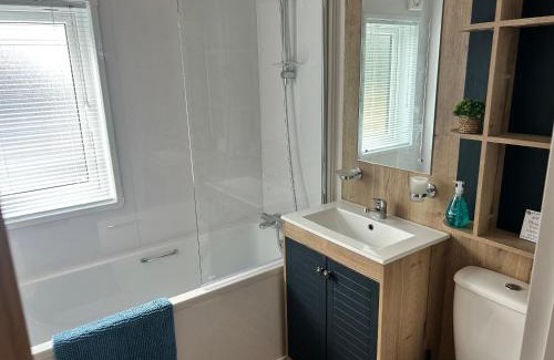 Dulas Ski Chalet | Willow lodge
