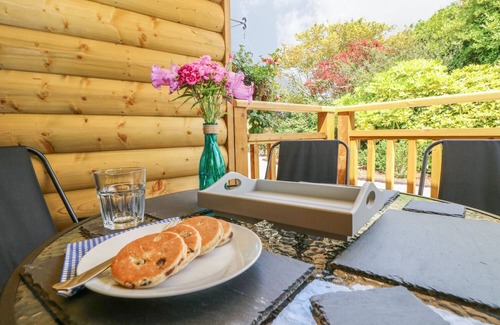 St. Florence House | Willow Lodge