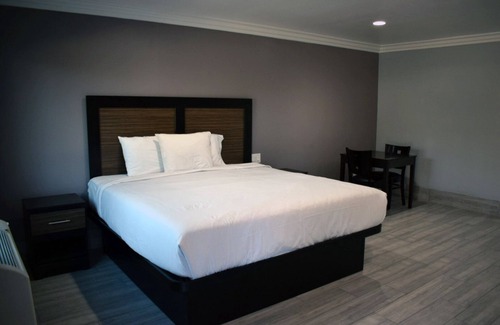 Sun Valley Hotel | Willow Tree Inn & Suites