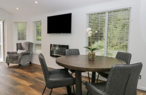 Troutbeck Bridge House | Willows Lodge