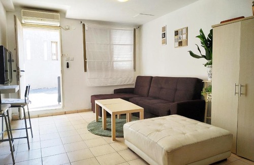 Jaffa Apartment | Willy Brandt-Affordable Cute Studio near the beach