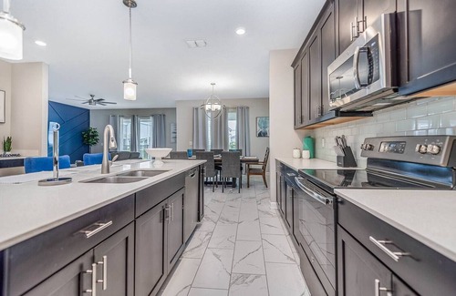 Davenport Villa | Willy Wonka's Villa Within Minutes of Disney