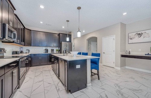Davenport Villa | Willy Wonka's Villa Within Minutes of Disney