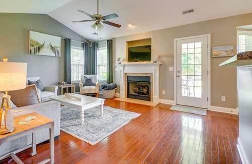Murraysville House | Wilmington Vacation Rental: Near Beach & Pier!