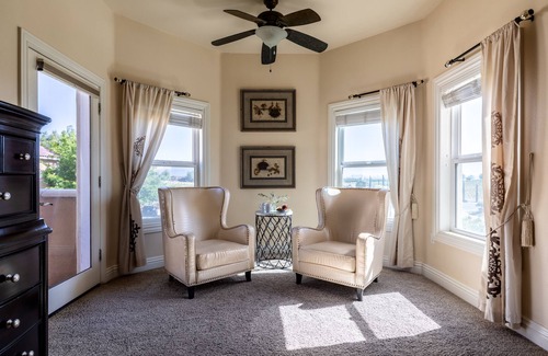 Temecula Villa | Wilson Creek Manor By AvantStay | Sleeps 10! Amazing Estate w/Pool & Game Room