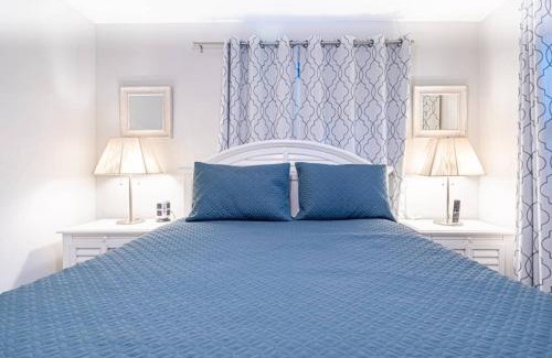 Wilton Manors House | Wilton Manors Cottage East 2 Bed 2 Bath Wown Pool