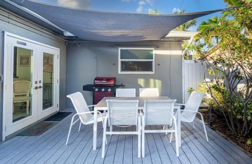 Wilton Manors House | Wilton Manors Cottage East 2 Bed 2 Bath Wown Pool