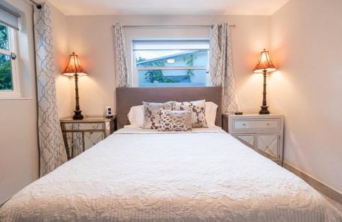 Wilton Manors House | Wilton Manors Cottage West 2 Bed 2 Bath With Pool