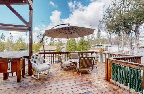 Bass Lake House | Wilts Happy Place