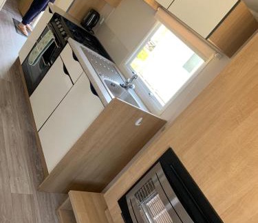 Icklesham House | Winchelsea sands holiday park