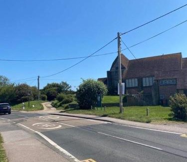 Icklesham House | Winchelsea sands holiday park