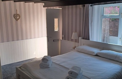 Trull Bed & Breakfast | Winchester Arms