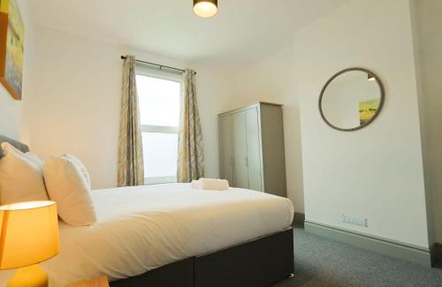 Brislington Apartment | Winchester two bedroom property in Brislington