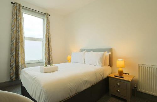 Brislington Apartment | Winchester two bedroom property in Brislington