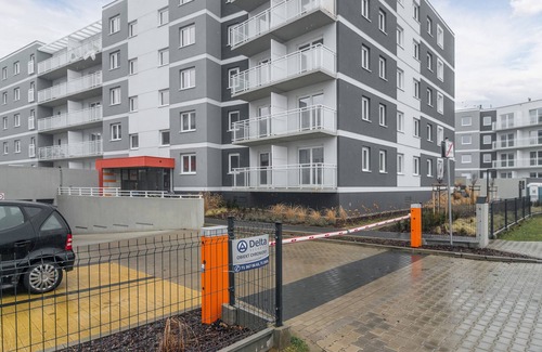 Krzyki Apartment | Wind Rose Apartments Wroclaw by Renters