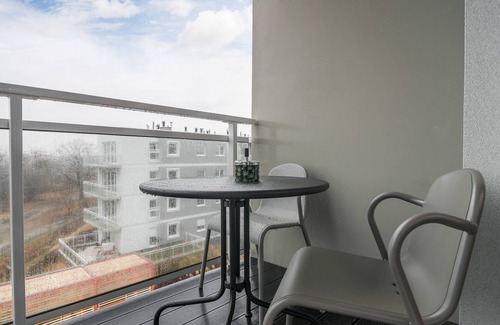 Krzyki Apartment | Wind Rose Apartments Wroclaw by Renters
