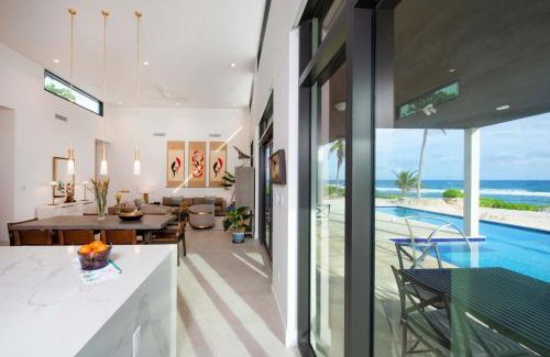 East End House | Wind Upon The Waves by Grand Cayman Villas & Condos