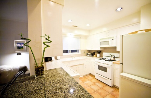 Beach Barber Tract Cottage | Windansea Lovely Beach Place