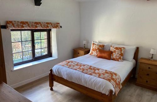 Hartland House | Windbury Cottage