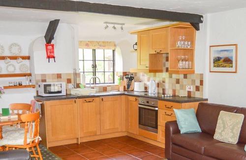Hartland Cottage | Windbury Cottage