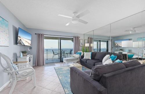 Crescent Beach Apartment | Windjammer 403