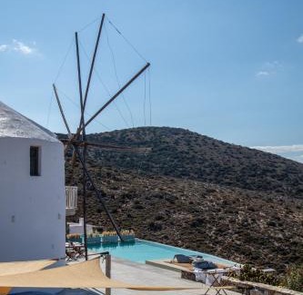 Antiparos House | Windmill House with private pool and breathtaking views