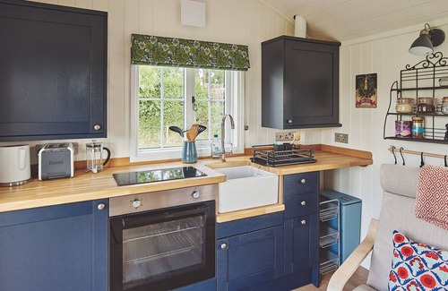 Langport Apartment | Windmill Old Orchard - Luxury Cottages